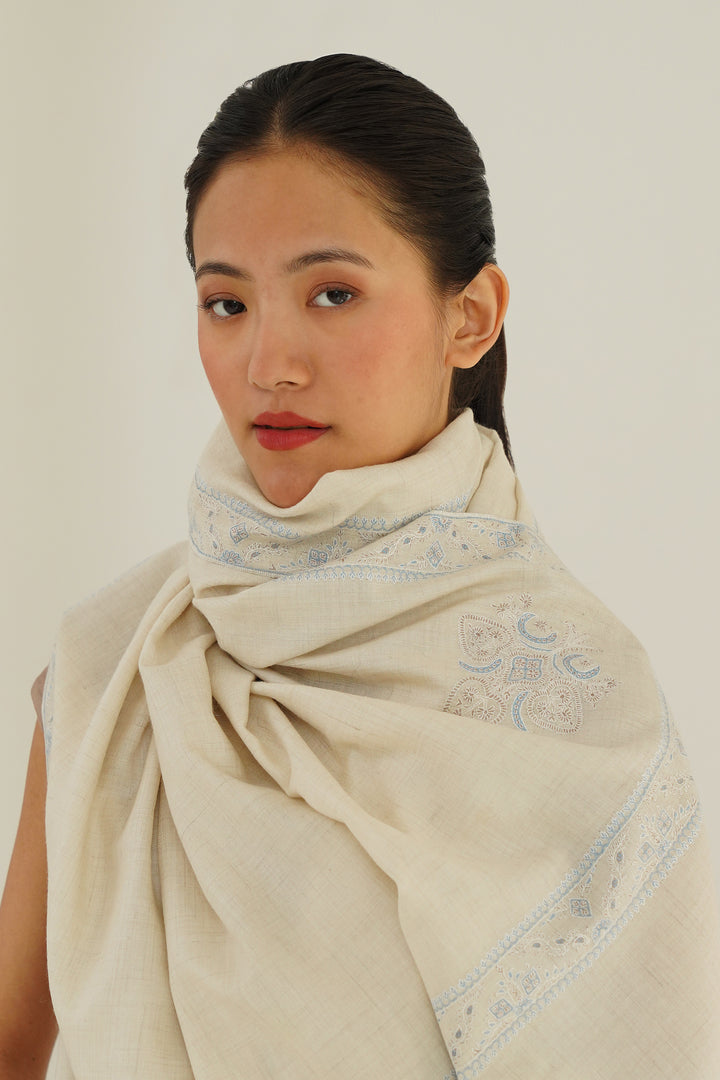 Kashmir Loom Sozni Aylin Corner Buta Hand Embroidered Pashmina Shawl Ivory