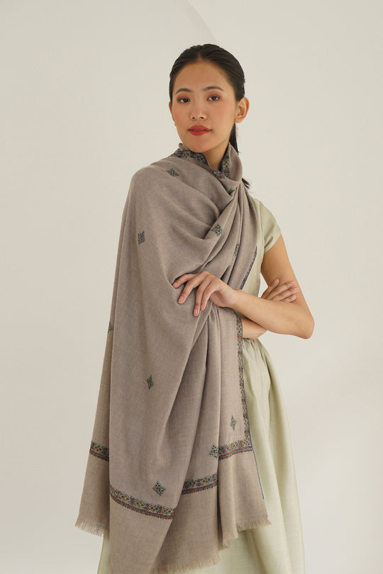 Kashmir Loom Sozni Viyana Hashiya Buti Hand Embroidered Pashmina Shawl Natural