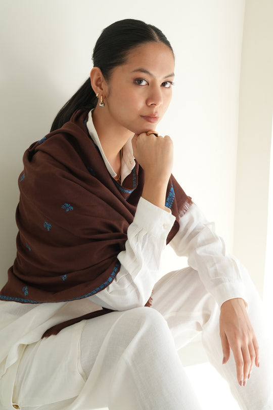 Kashmir Loom Sozni Paisley Bail Buti Hand Embroidered Pashmina Stole Barbeque