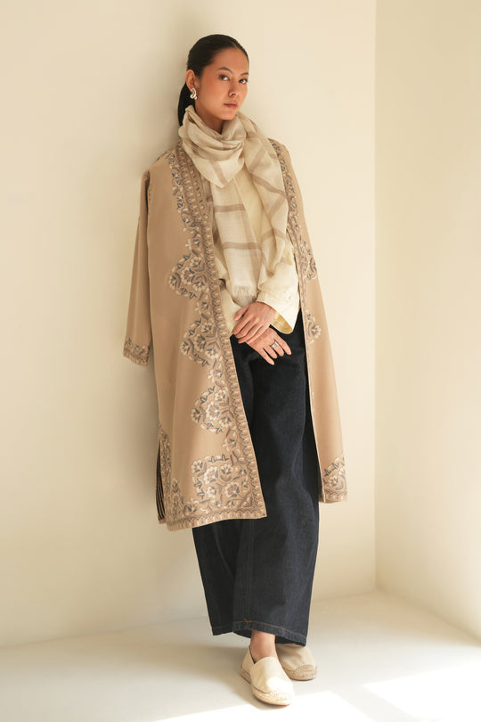 Kahsmir Loom Poshmaal Hand Embroidered Wool Choga Casement