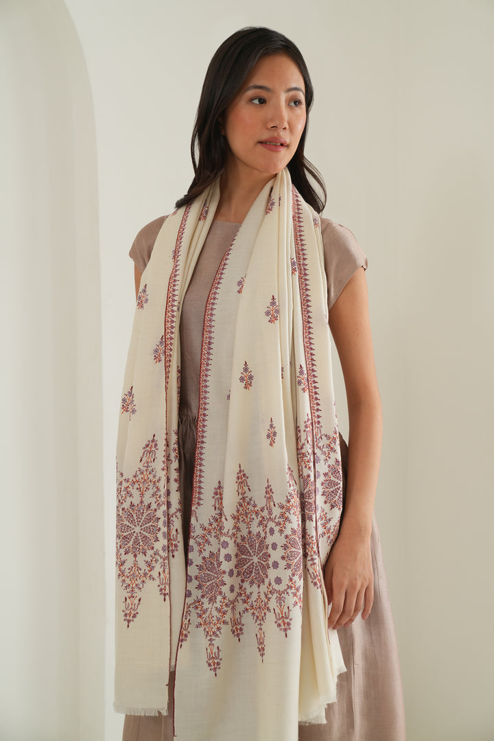 Kashmir Loom Sozni Palledar Butidar Hand Embroidered Pashmina Shawl Ivory