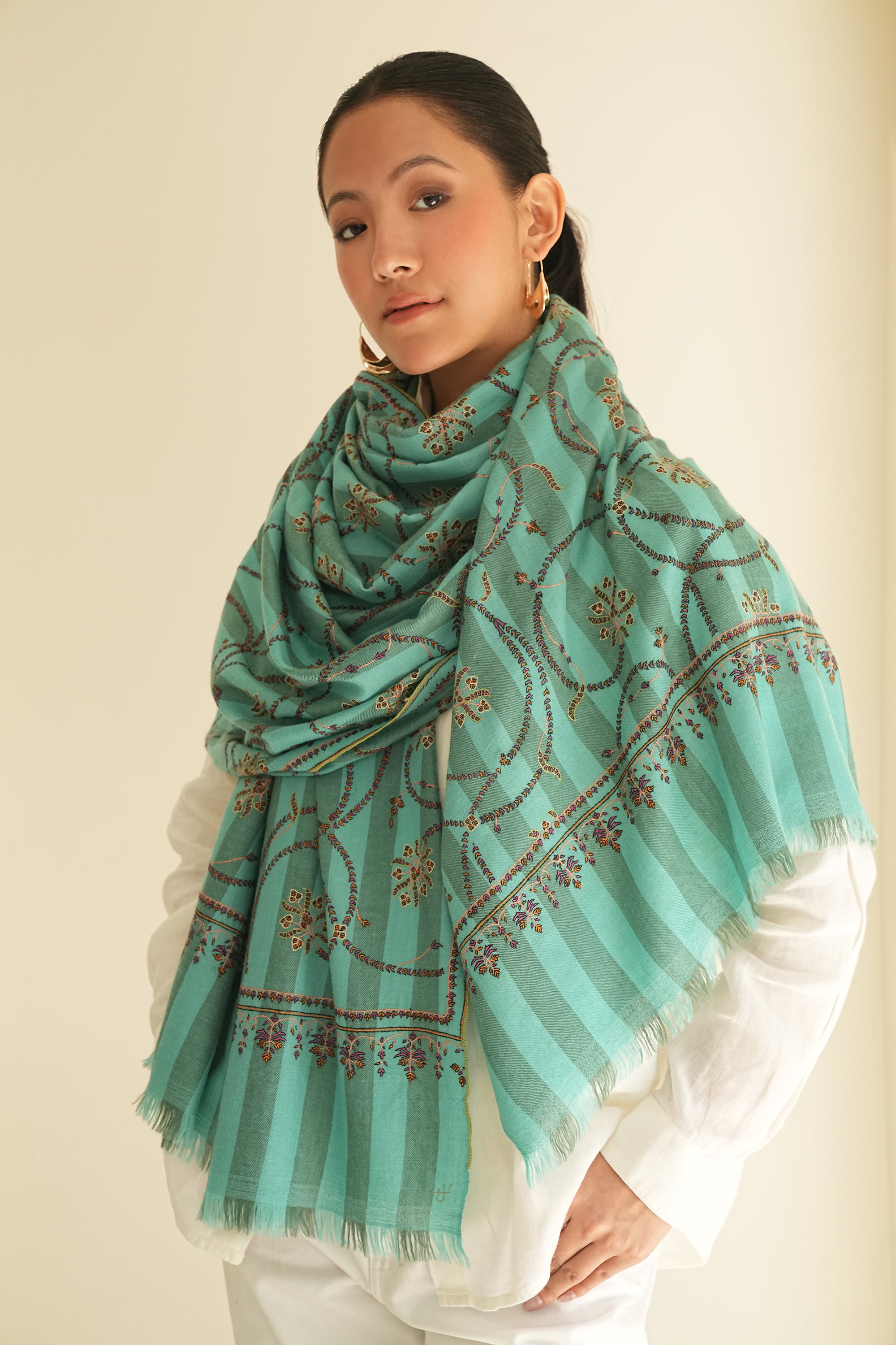 Sozni Jaaldar Hand Embroidered Pashmina Shawl Galapagos