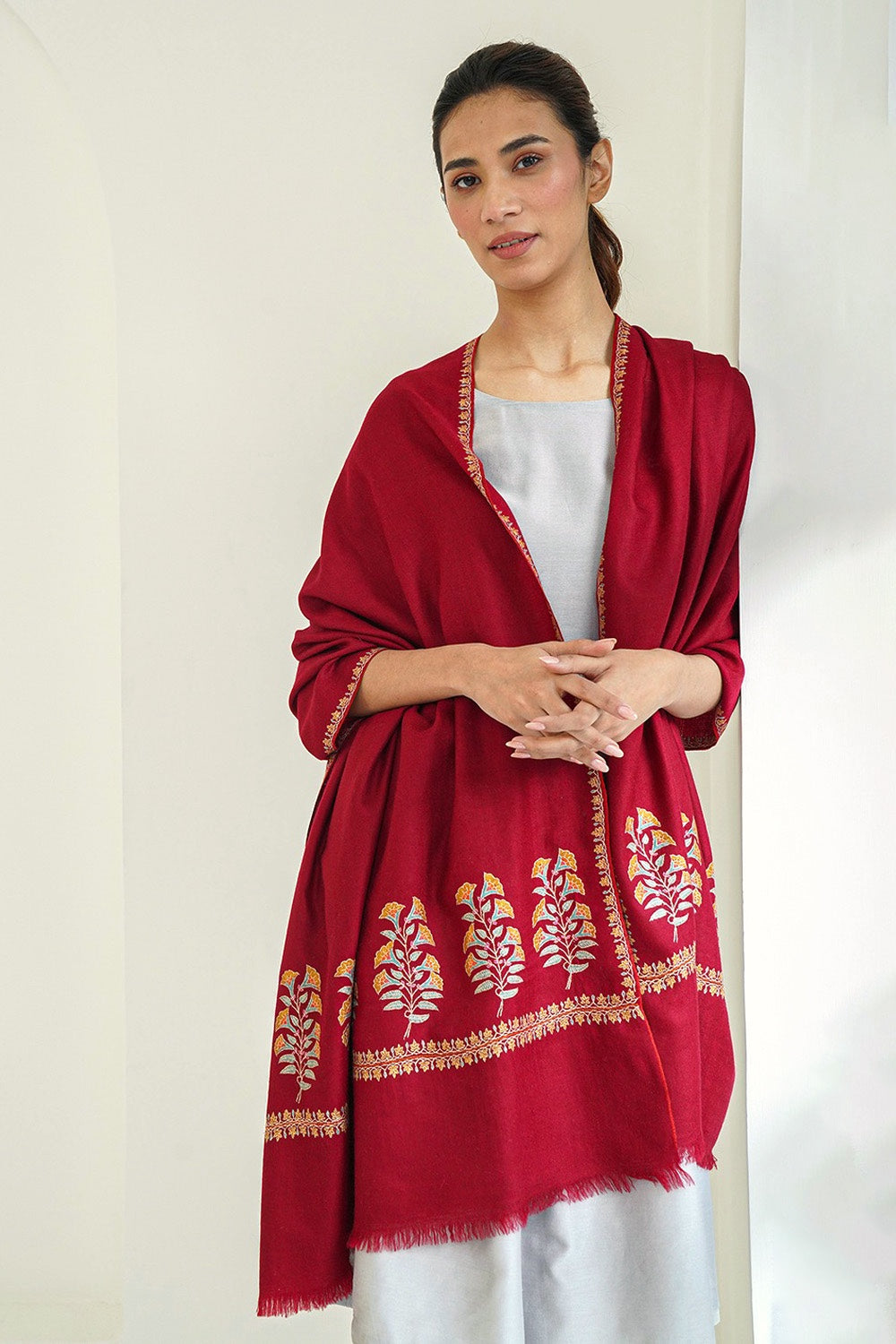 Mughal Palla Hand Embroidered Pashmina Stole