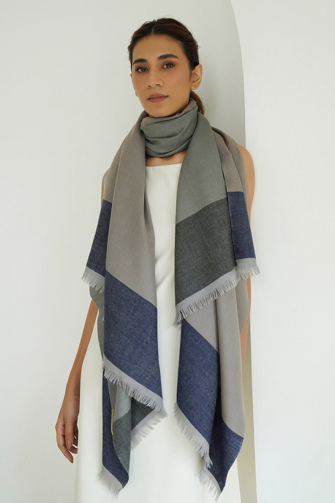 GreySolutionShawl100x200cmsSto