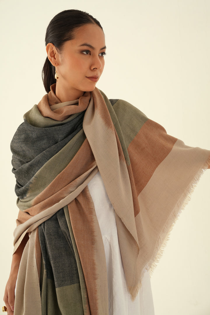 Kashmir Loom Inlay Cashmere Oversize Shawl 130 x 260 cms
