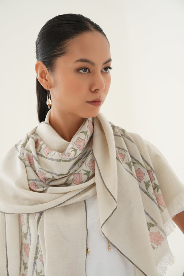 Kani Haft Bail Khatrast Hand Woven Pashmina Scraf Ivory