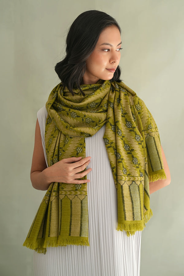 Kani Zafar Khatrast Hand Woven Pashmina Shawl Olive