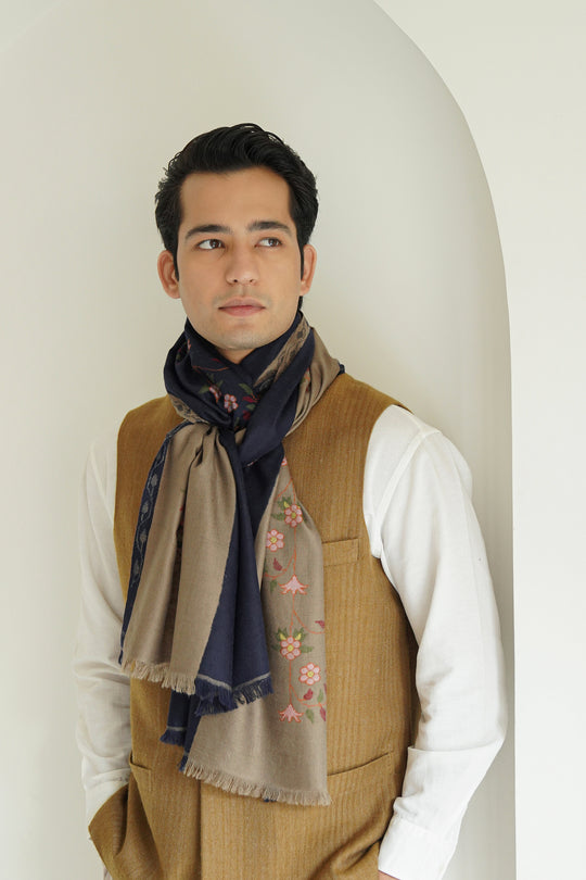 Kashmir Loom Kani Farwah Hand woven Cashmere Scarf Pencil Natural