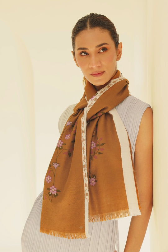 Kani Farwah Hand woven Pashmina Scarf Ivory Tobacco